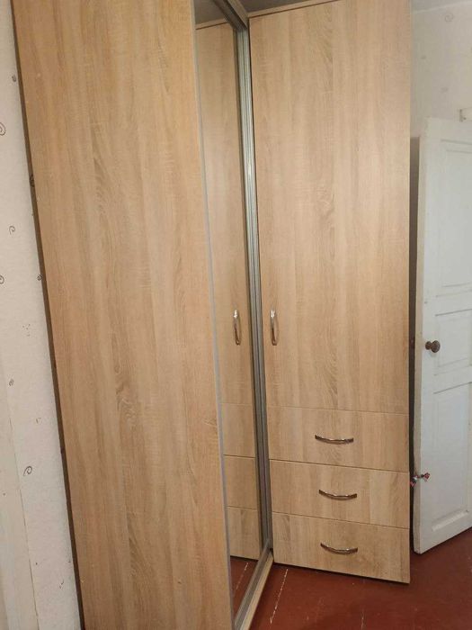 шкаф купе угловой с зеркалом