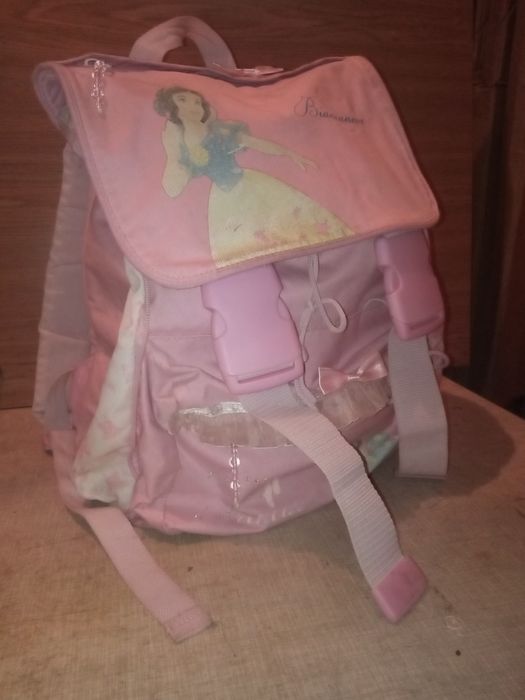 Портфели школьные 1 - 8 класс.