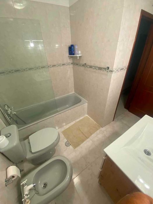 Quarto para arrendar a estudantes ao pé do Politécnico de Setúbal