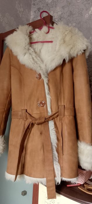 Дубленка жіночка