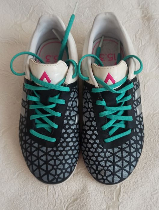 Футзалки Adidas 33 р.