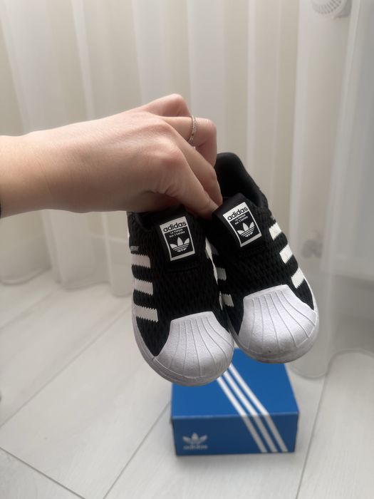 Дитячі кросівки Adidas superstar