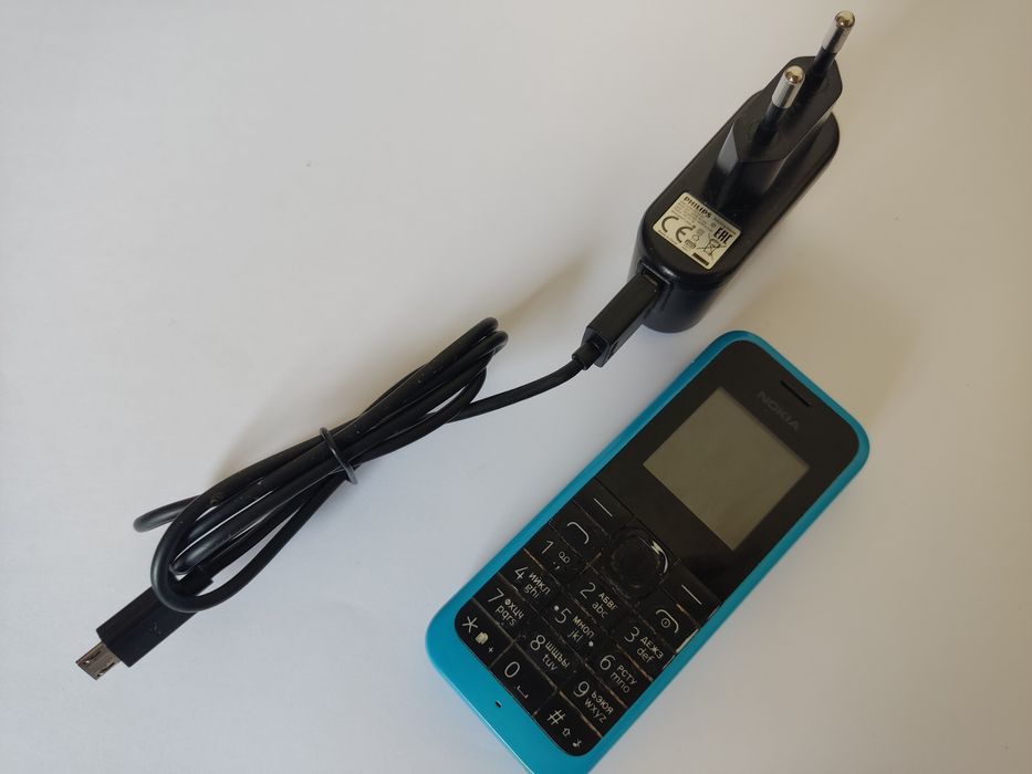 Мобильный телефон Nokia 105