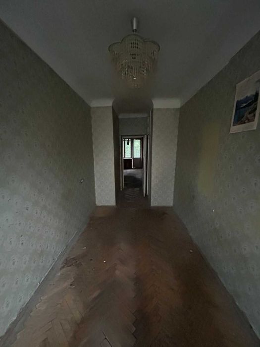 Продається 2-к квартира, метро Печерська 2 хвилини