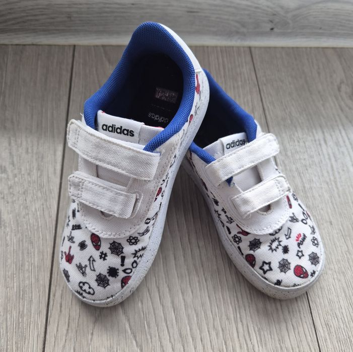 Trampki Adidas 27 Spider-Man