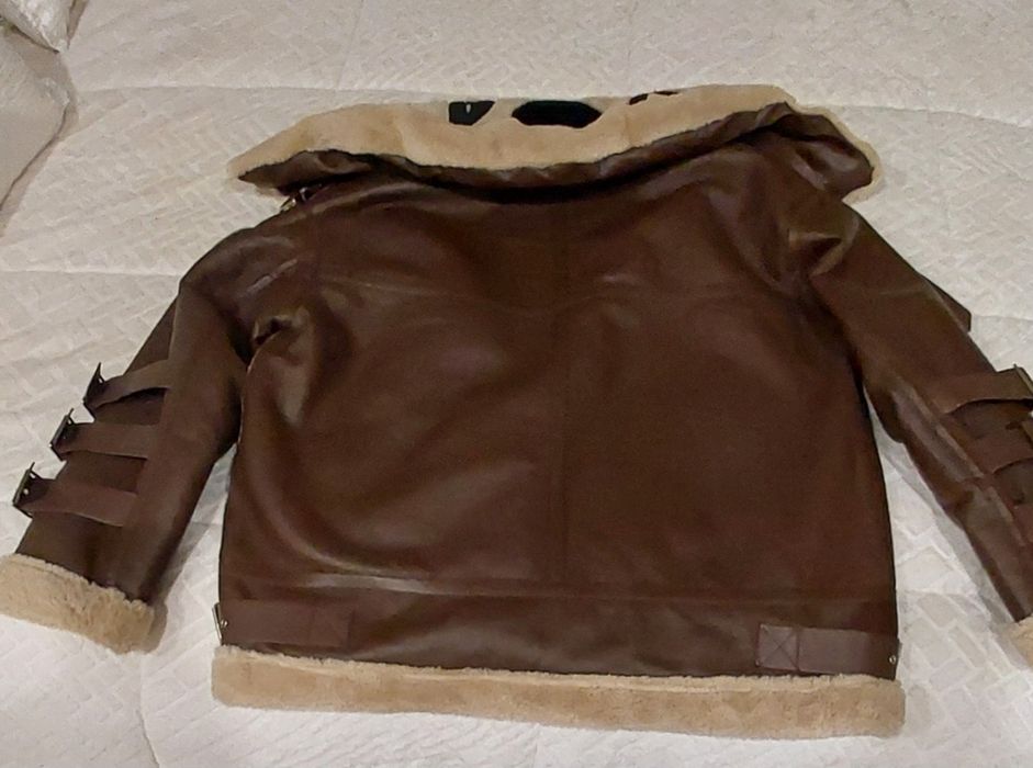 Casaca de senhora em imitação de pele