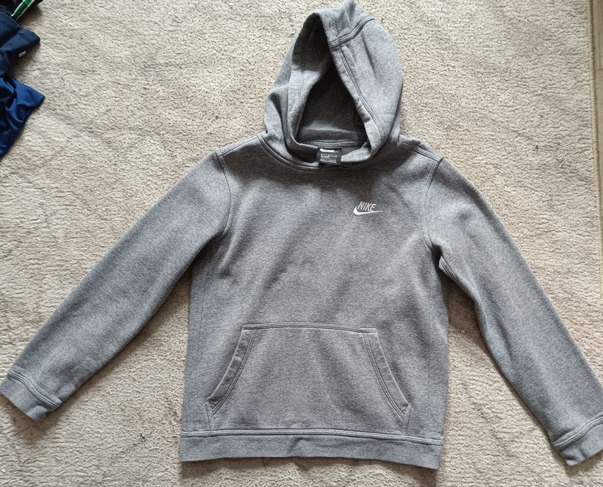 Кофта сіра Nike.