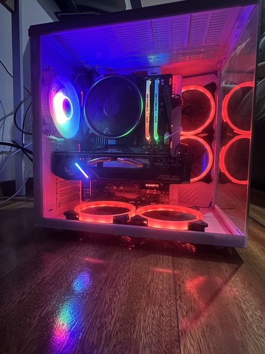 PC GAMER SETUP COMPLETO (mesa, monitor, mousepad, teclado, rato, pc)