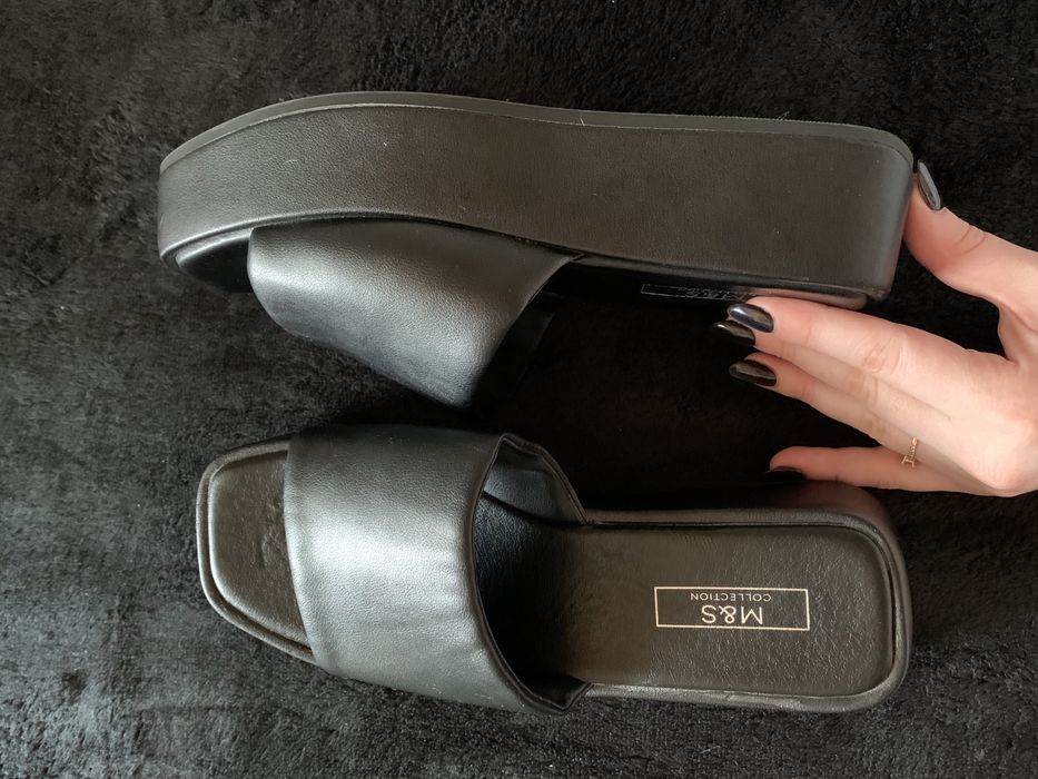 Тапочки на великій підошві