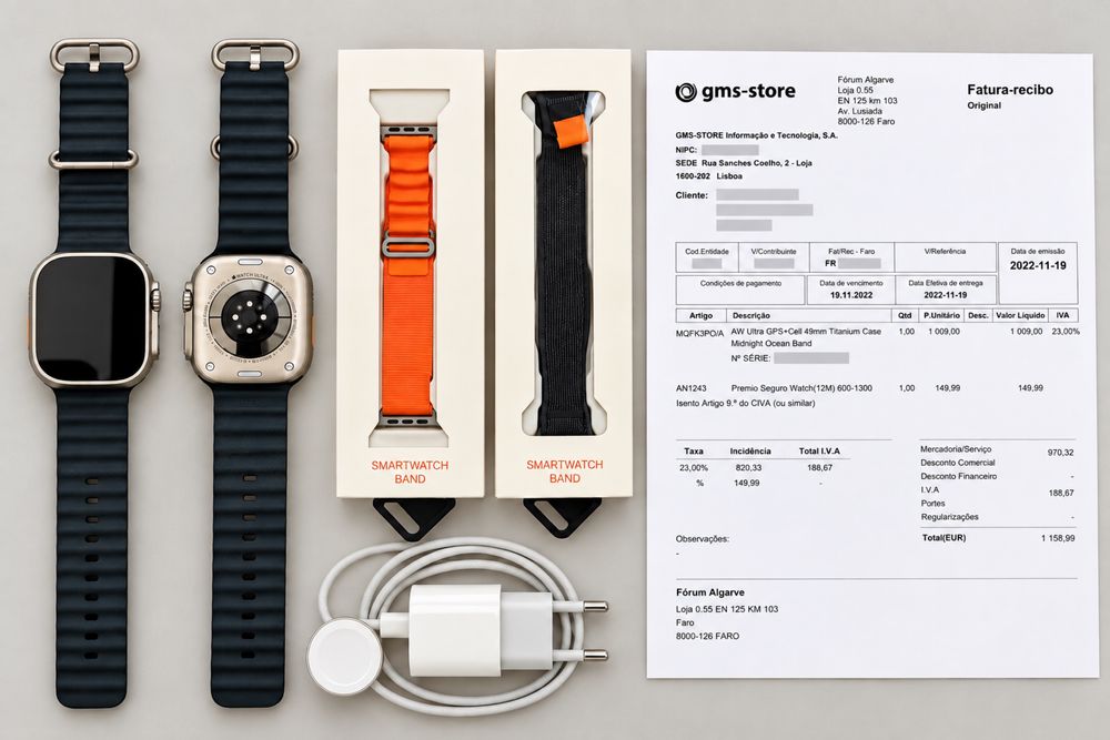Apple Watch Ultra 49mm GPS + Cellular Titanium + Extras
