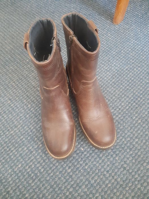 Botki Bullboxer 38
