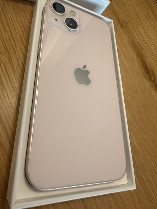 Iphone 13 różowy