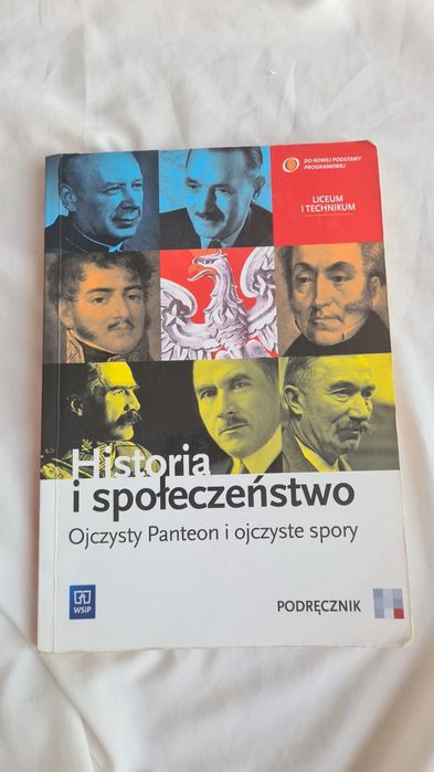 Historia i społeczeństwo Ojczysty Panteon i ojczyste spory
