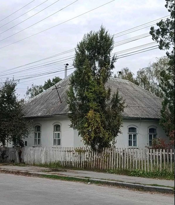 Продаж будинку з землею центр міста.