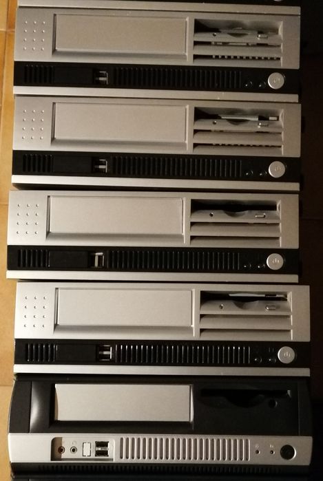 Caixa horizontal com fonte para pc com licença Windows