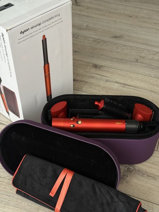 Фен-стайлер від Dyson