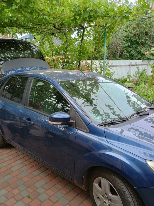 Автомобиль Форд фокус 2008 года