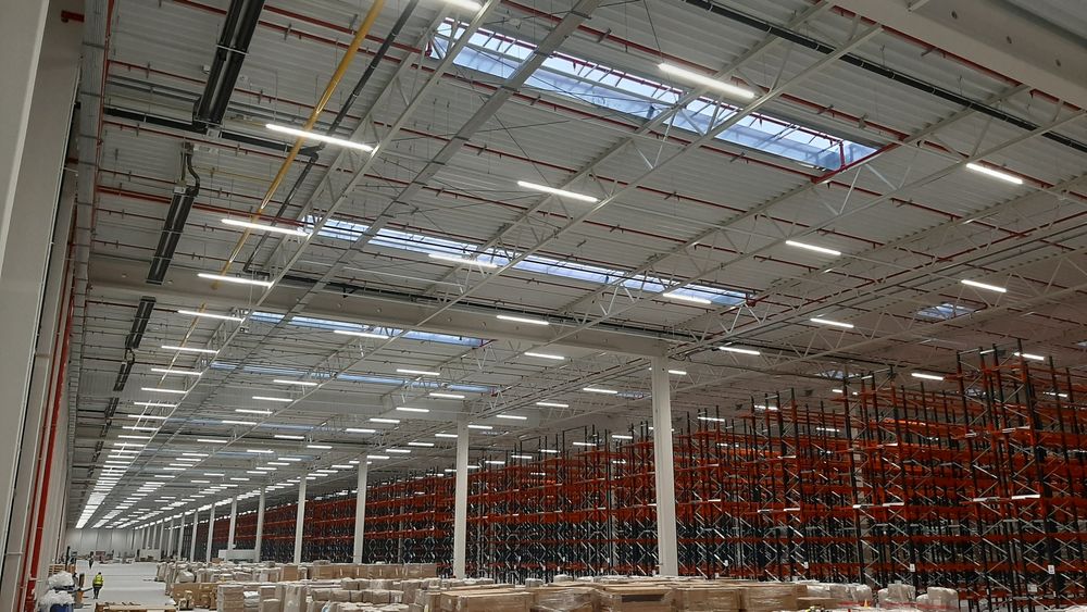 Brygada elektryków podejmie współpracę. SEP, UDT.