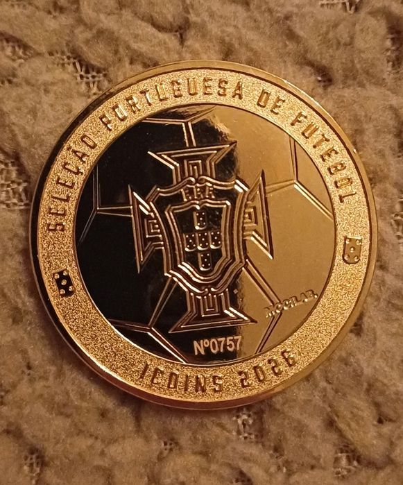 Moeda Comemorativa Cristiano Ronaldo – Seleção Nacional | 24K Banhada a Ouro | Edição Numerada