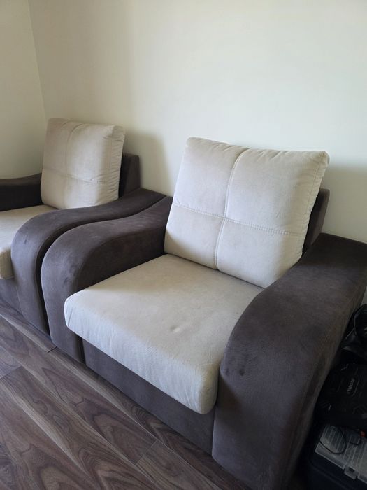 Sofá 3 lugares e 2 poltronas como novos