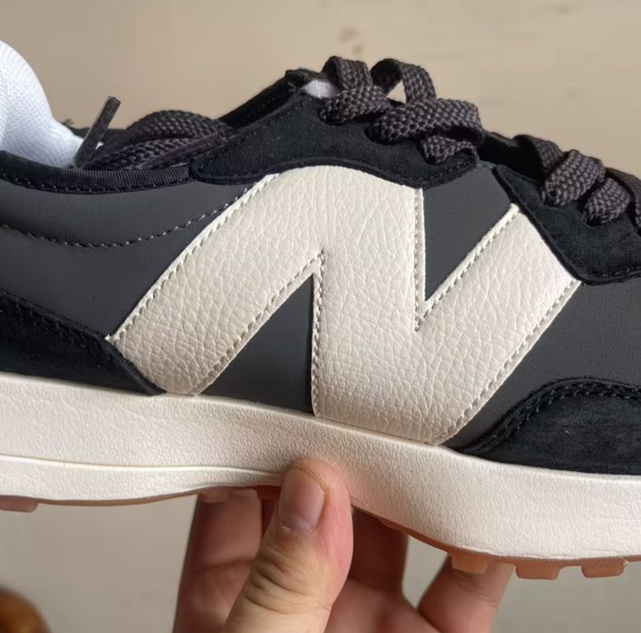 Кросівки New Balance 327