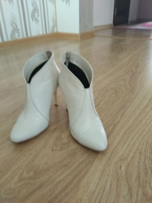Вау!!! Продам СТИЛЬНІ черевички на весілля