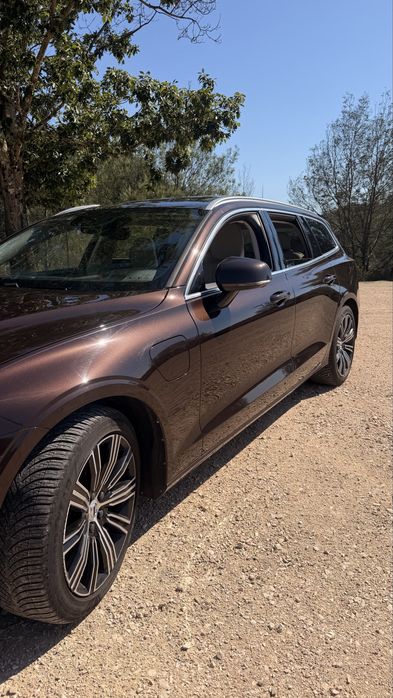 volvo v60 com todos os opciones disponiveis