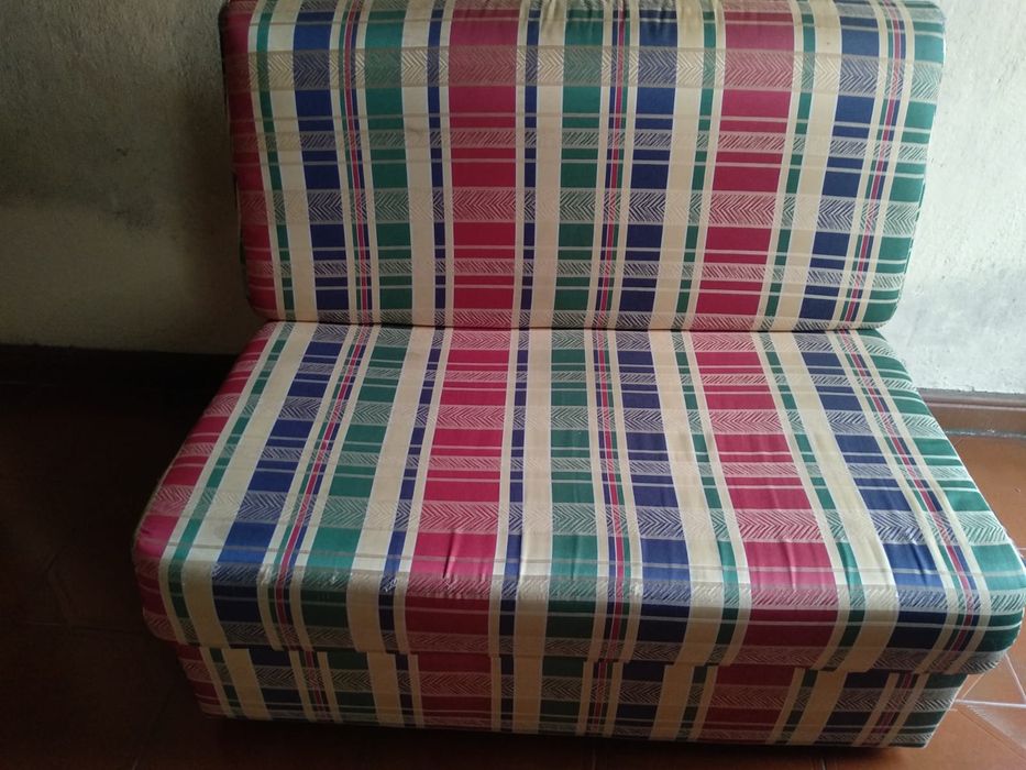 Sofá de 2 lugares ótimo estado