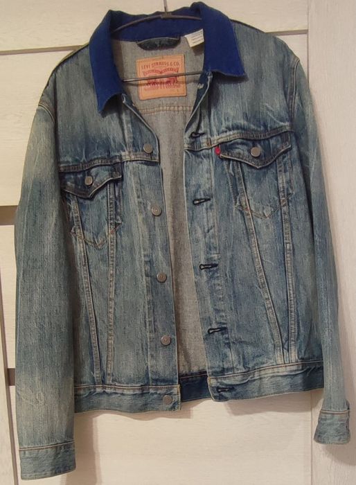 Чоловіча джинсова куртка
