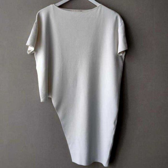 Асиметрична біла футболка в рубчик cos подовжена кофта