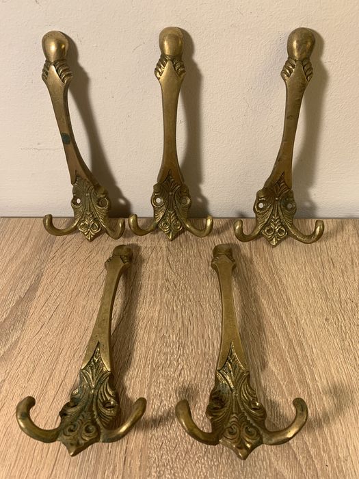 Duze wieszaki mosięż antyki 5 szt