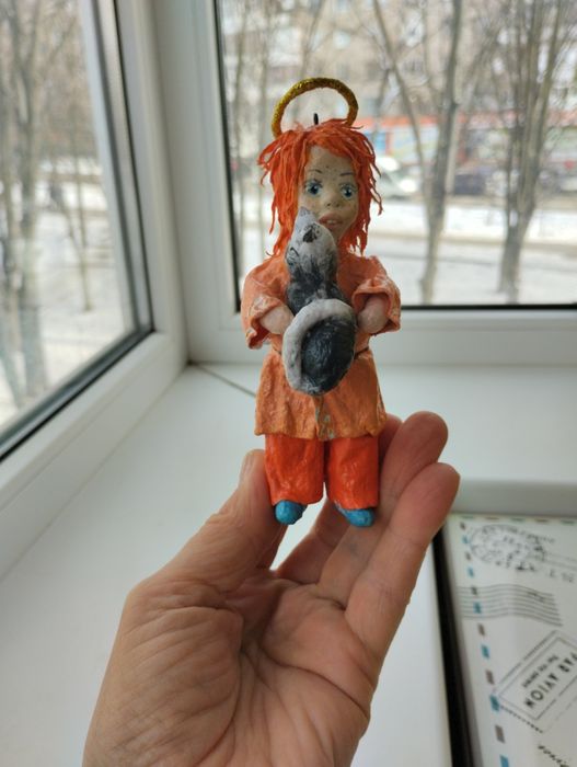 Игрушки из ваты,папье маше.