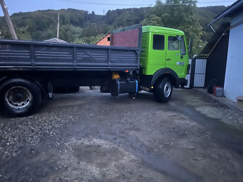 Мерседес самосвал