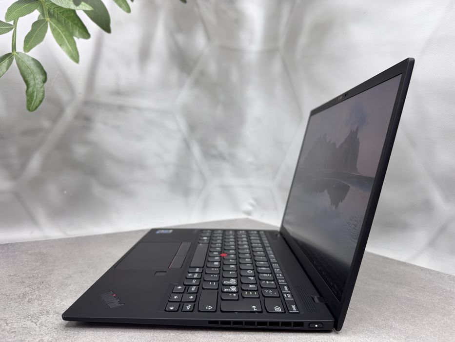Lenovo ThinkPad X1 Nano G1 / i7-1160G7 / 16GB / 512GB SSD / 13" 2K