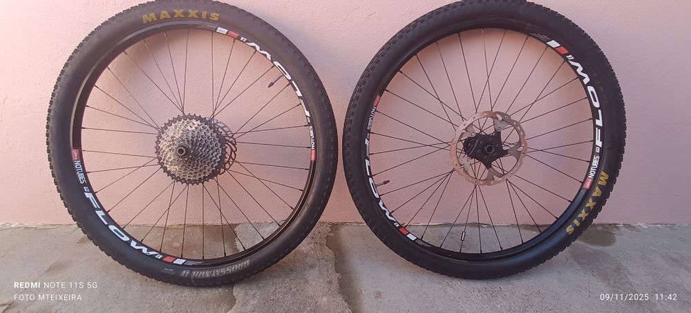 Rodas Notubes ZTR + DT Suiss 27.5 (2-BTT+2-Estrada)