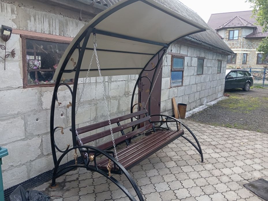 Садова качеля в стилі лофт