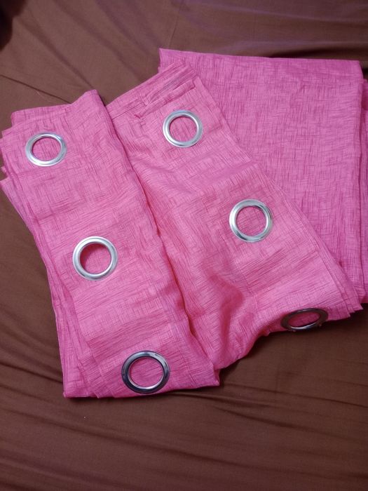 2 Cortinados Rosa.