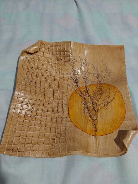 Decorative Plate64862192648194120