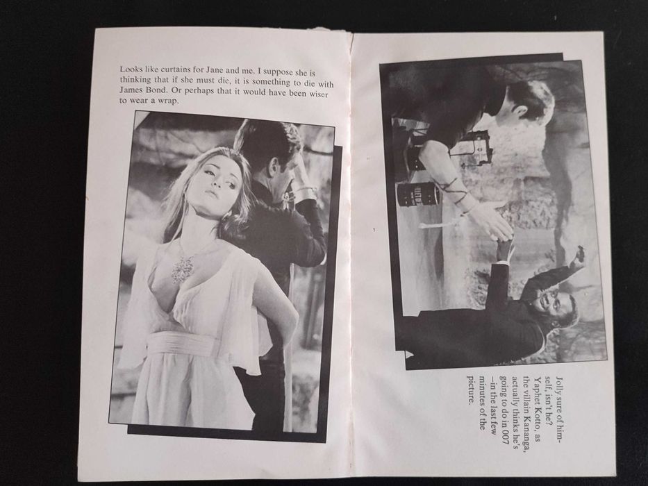 Roger Moore's James Bond Diary (livro em inglês; 1973)