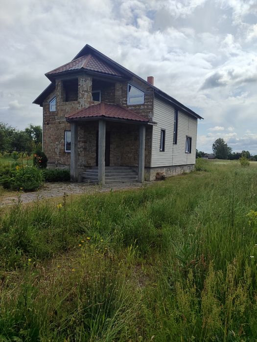 Продаж двоповерхового будинку смт.Чоповичі.