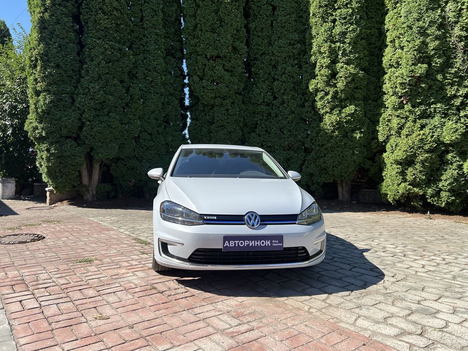 Volkswagen E-Golf 2017