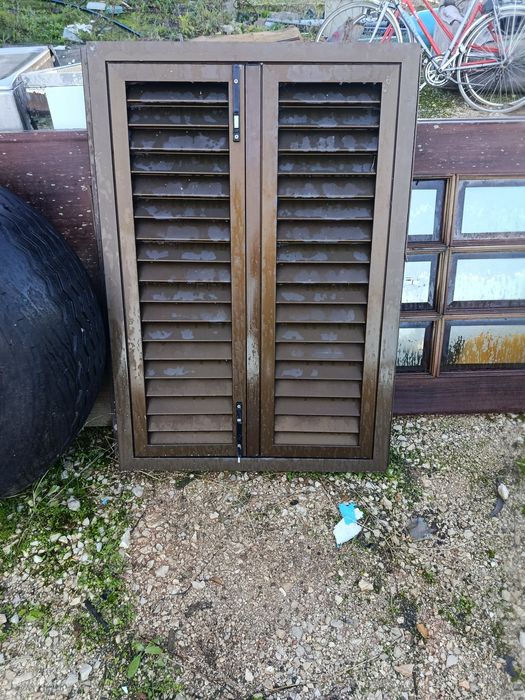 Portadas em alumínio