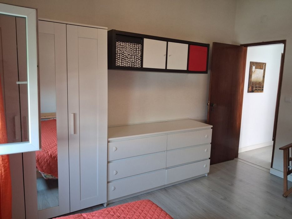 Quarto em moradia em Moninhos,  Loures.