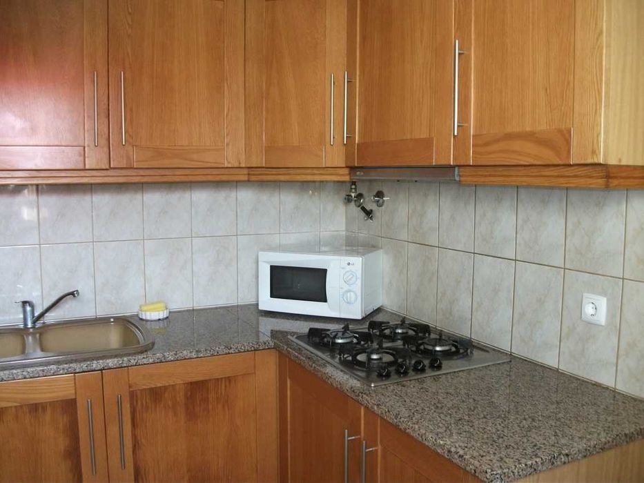 Quarteira Algarve  Piscina  Churrasqueira WIFI A.C