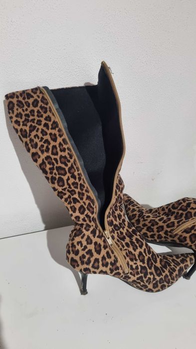 Botas cano alto leopardo