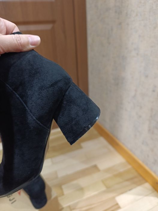 Осінні ботинки 37 розмір