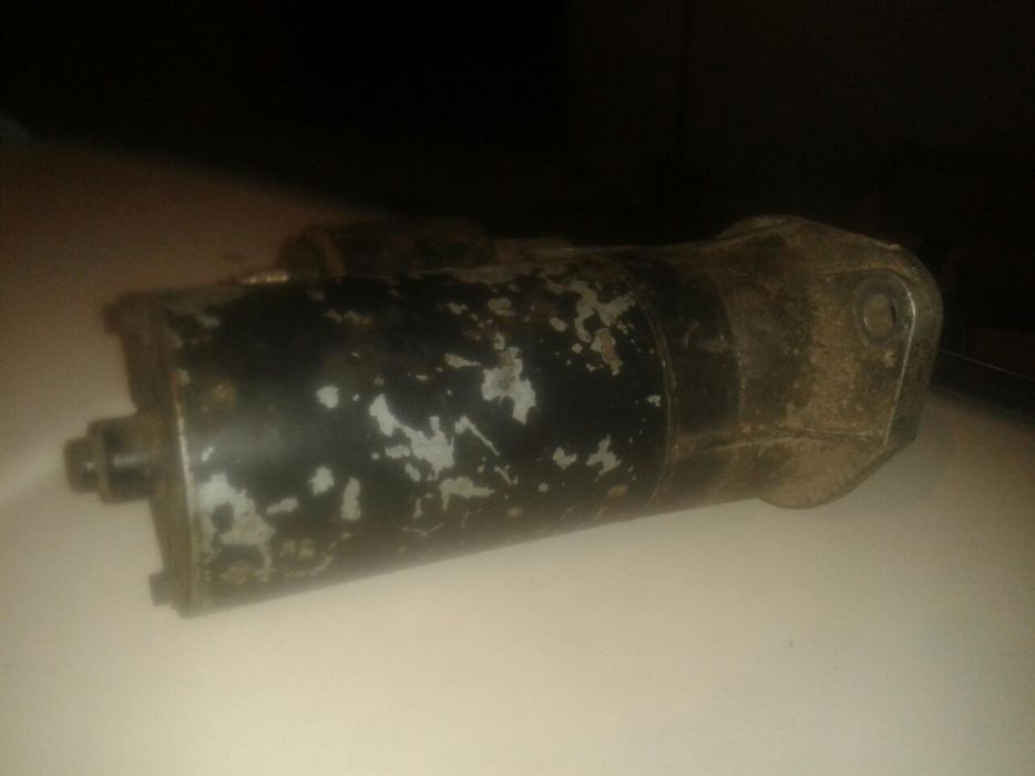 Стартер BOSCH автомобильный