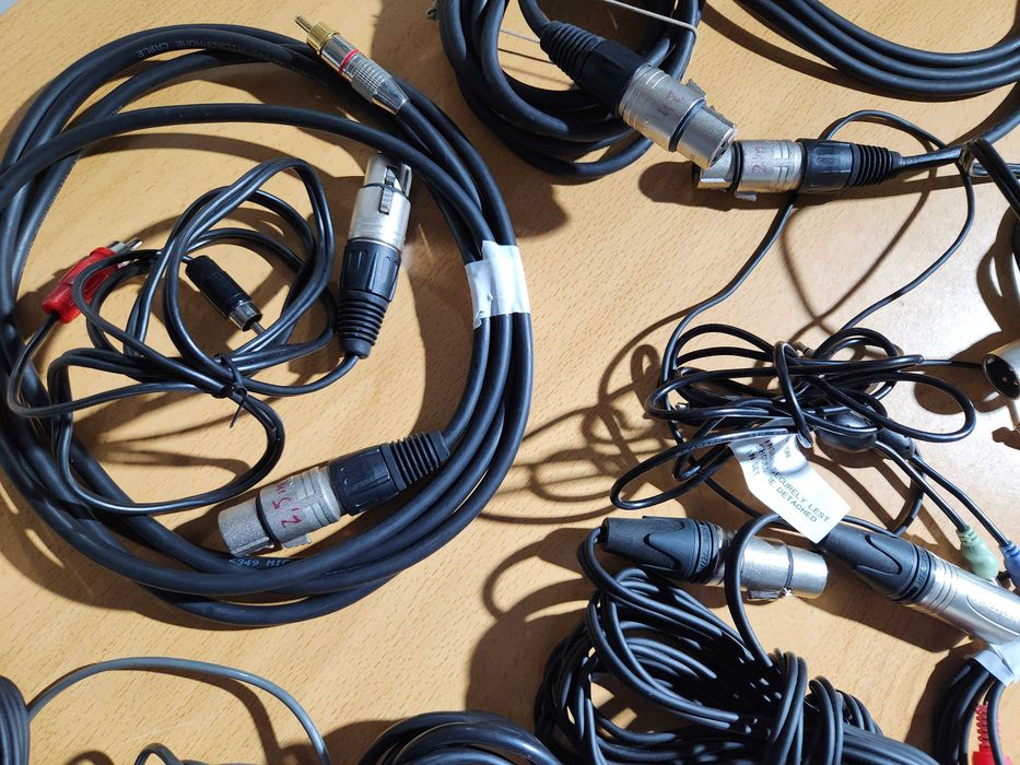 Cabos Áudio XLR,RCA,Jack