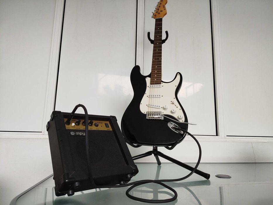 Guitarra com Amplificador da marca ZIPY GA 10