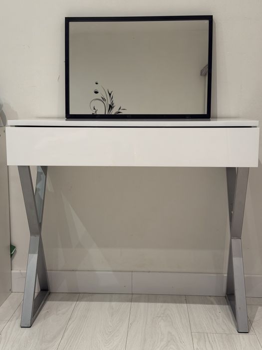 Toaletka, konsolka + lustro